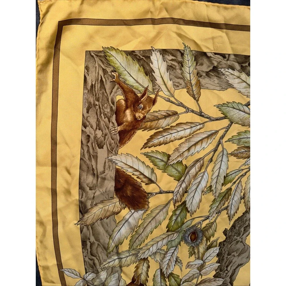 Authentic Vintage　HERMES SCARF 90 Casse Noisette